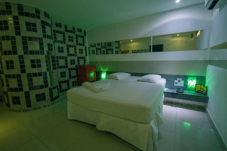 Love hotel Devaneios 3*