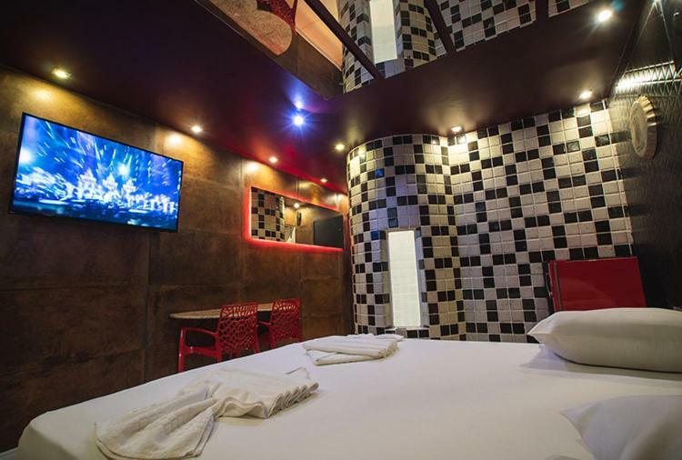 Love hotel Devaneios 3*